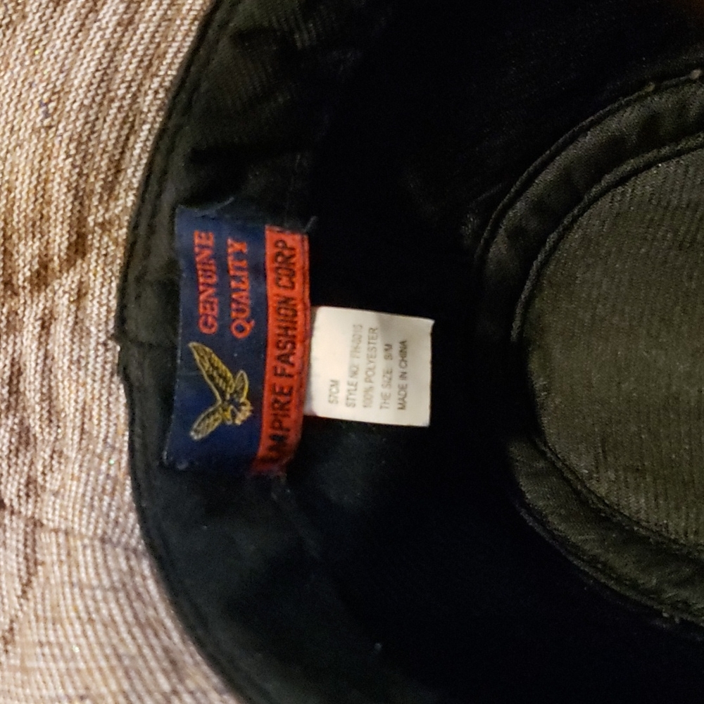 Hat - Picture 3 of 3